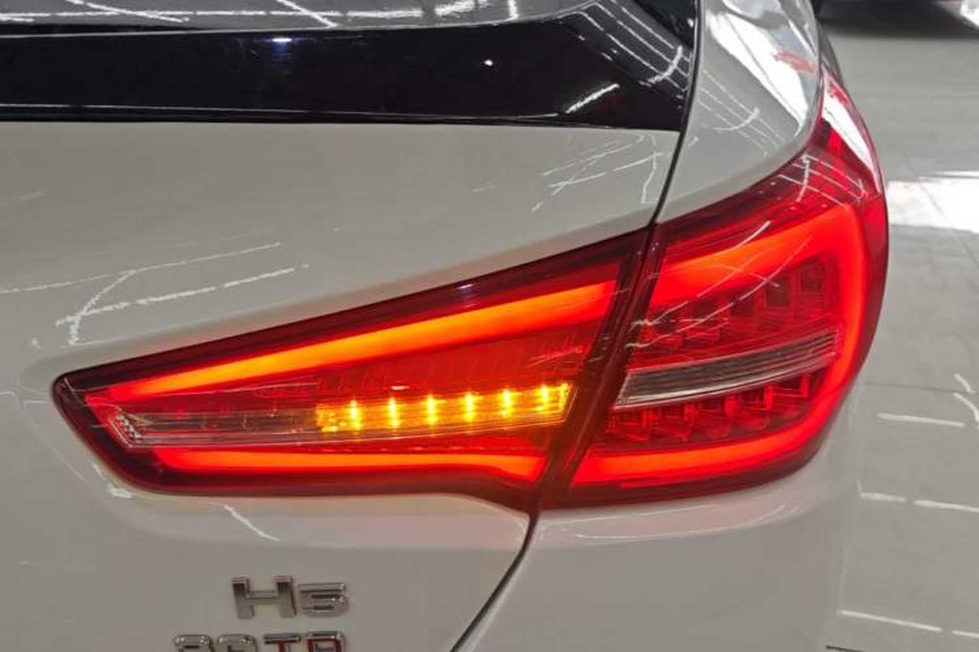 Used Hongqi H5 2020 1.5T DCT Flagship Edition Right Rear Taillight