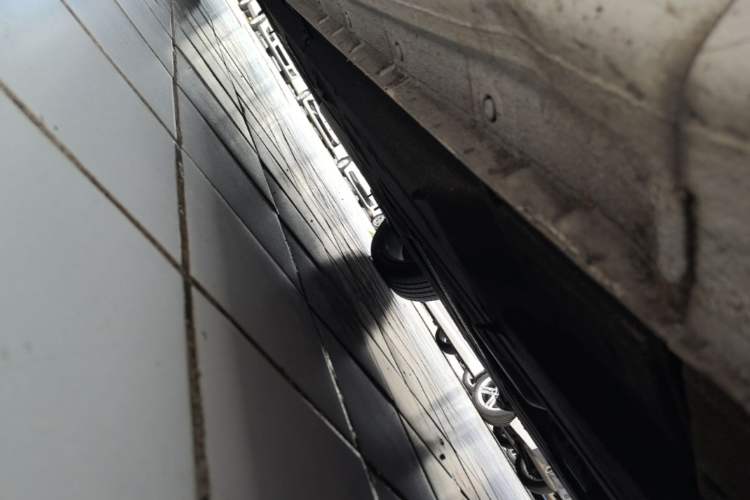 Used Hongqi H5 2020 1.8T Automatic ZhiLian QiYun Edition Right Side Sill