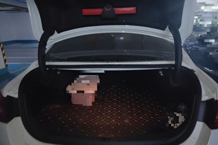 Used Hongqi H5 2020 1.5T DCT Flagship Edition Trunk