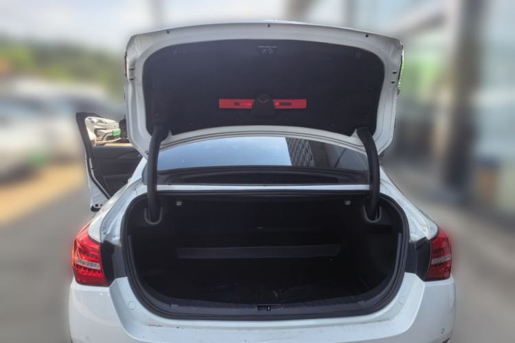 Used Hongqi H5 2020 1.8T Automatic Smart Connect Flagship Edition Trunk