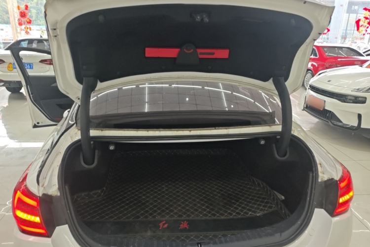 Used Hongqi H5 2020 1.5T DCT Flagship Edition Trunk