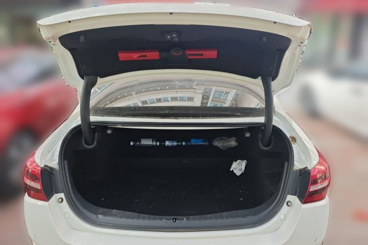Used Hongqi H5 2020 1.8T Automatic ZhiLian QiYun Edition Trunk