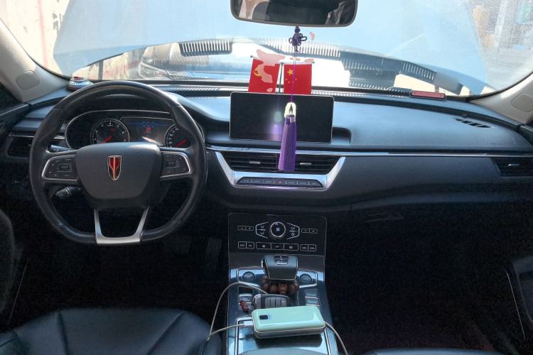 Used Hongqi H5 2020 1.5T DCT Flagship Edition Center Console