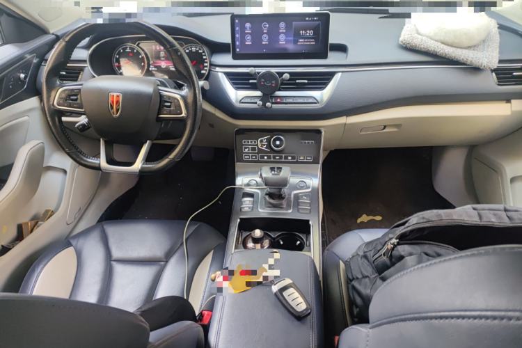 Used Hongqi H5 2020 1.8T Automatic Smart Connect Flagship Edition Center Console