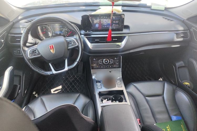 Used Hongqi H5 2020 1.8T Automatic Smart Connect Flagship Edition Center Console