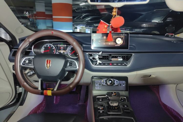 Used Hongqi H5 2020 1.8T Automatic Smart Connect Flagship Edition Center Console