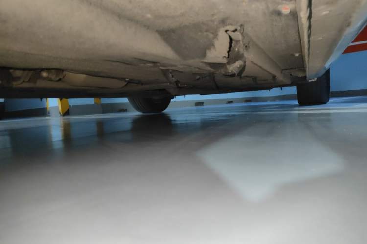Used Hongqi H5 2020 1.8T Automatic Smart Connect Flagship Edition Chassis Front Left