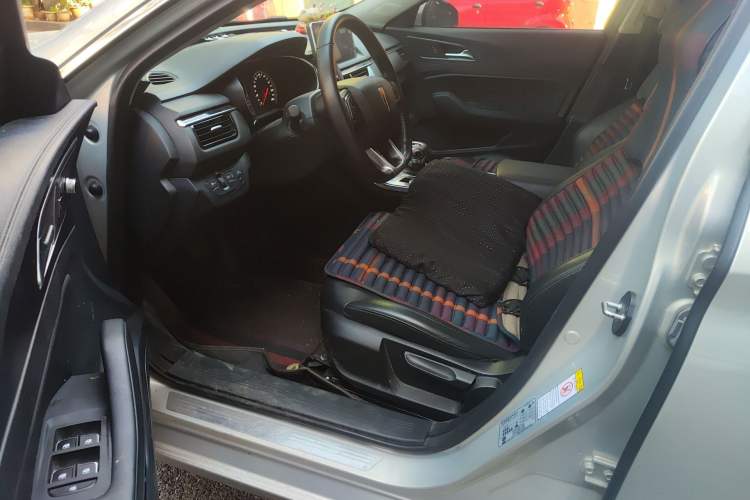 Used Hongqi H5 2020 1.5T DCT Flagship Edition Driver Seat