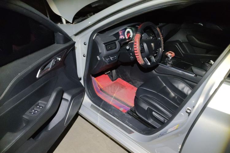 Used Hongqi H5 2020 1.5T DCT Flagship Edition Driver Seat