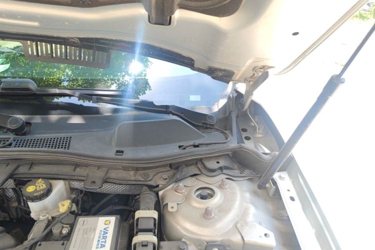 Used Hongqi H5 2020 1.8T Automatic Smart Connect Flagship Edition Engine Bay Left