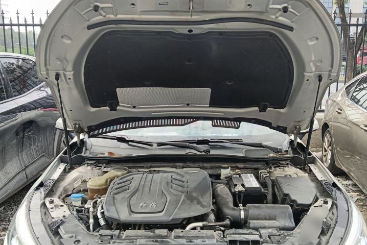 Used Hongqi H5 2020 1.8T Automatic Smart Connect Flagship Edition Engine Bay