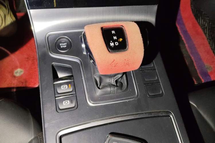 Used Hongqi H5 2020 1.5T DCT Flagship Edition Gear Lever
