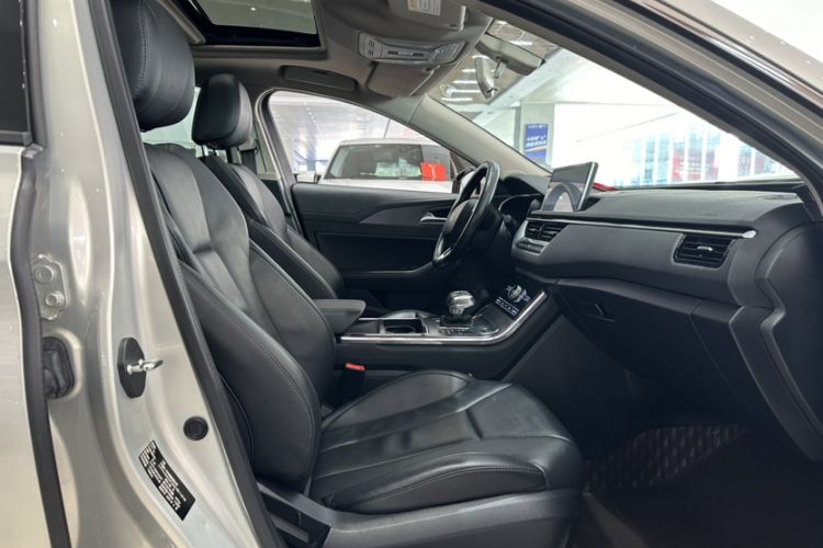 Used Hongqi H5 2020 1.5T DCT Flagship Edition Interior 7