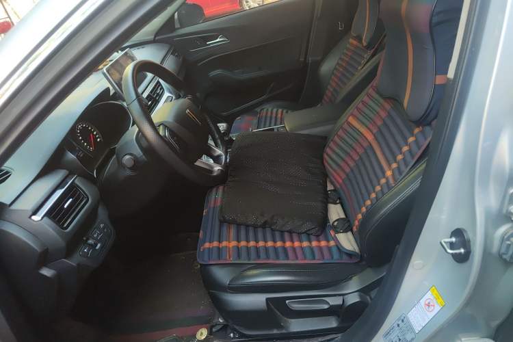 Used Hongqi H5 2020 1.5T DCT Flagship Edition Left Front Seat