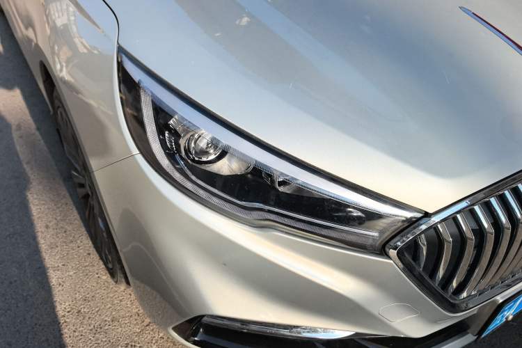 Used Hongqi H5 2020 1.5T DCT Flagship Edition Right Front Headlight