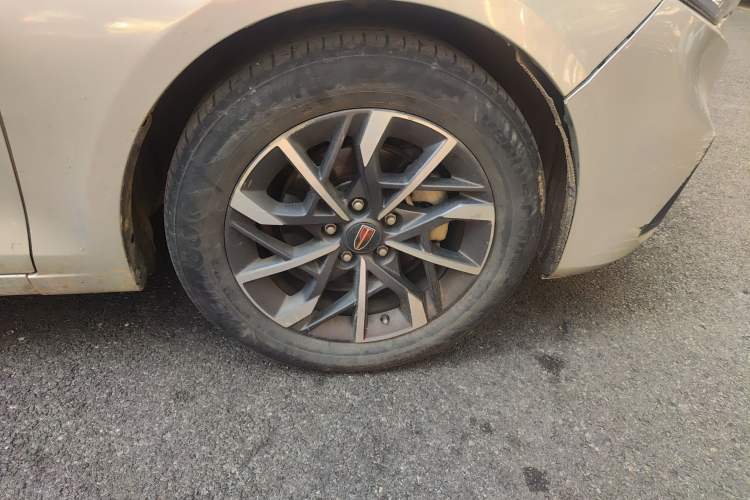 Used Hongqi H5 2020 1.5T DCT Flagship Edition Right Front Wheel Hub