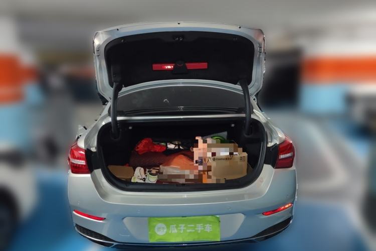 Used Hongqi H5 2020 1.8T Automatic Smart Connect Flagship Edition Trunk