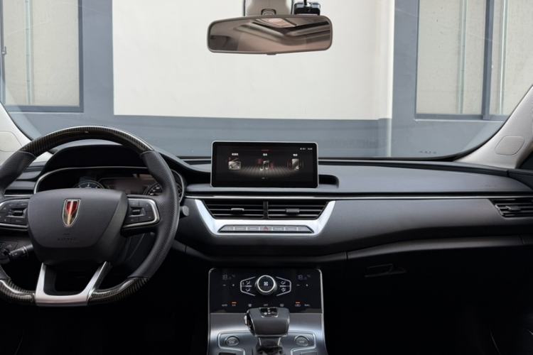 Used Hongqi H5 2022 Classic Model Facelift 1.5T DCT Qiyun Edition Audio And AC Panel