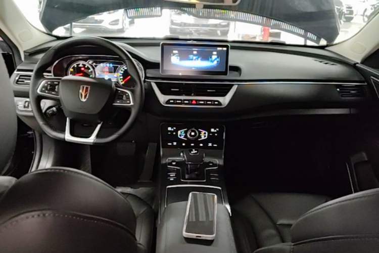 Used Hongqi H5 2022 Classic Model Facelift 1.5T DCT Qiyun Edition Center Console