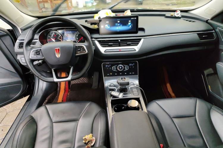 Used Hongqi H5 2022 Classic Model Facelift 1.5T DCT Qiyun Edition Center Console