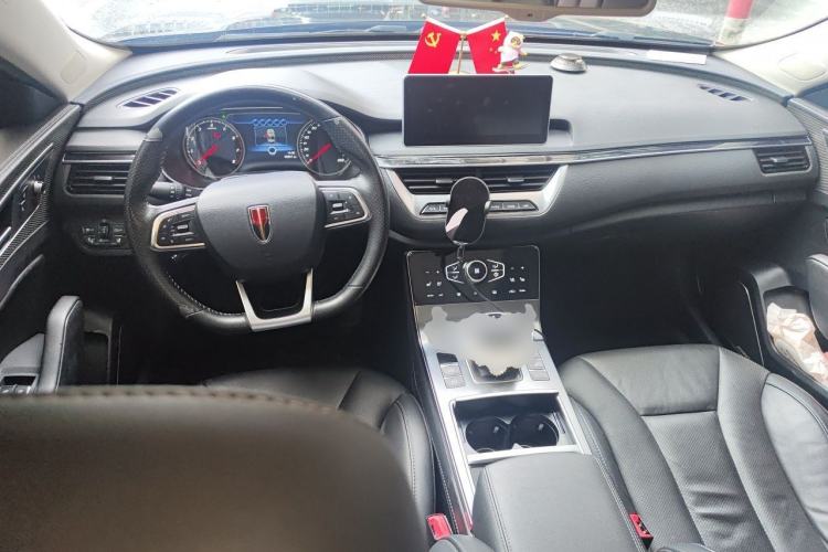 Used Hongqi H5 2022 Classic Model 1.8T Automatic Smart Connect Flagship Edition Center Console