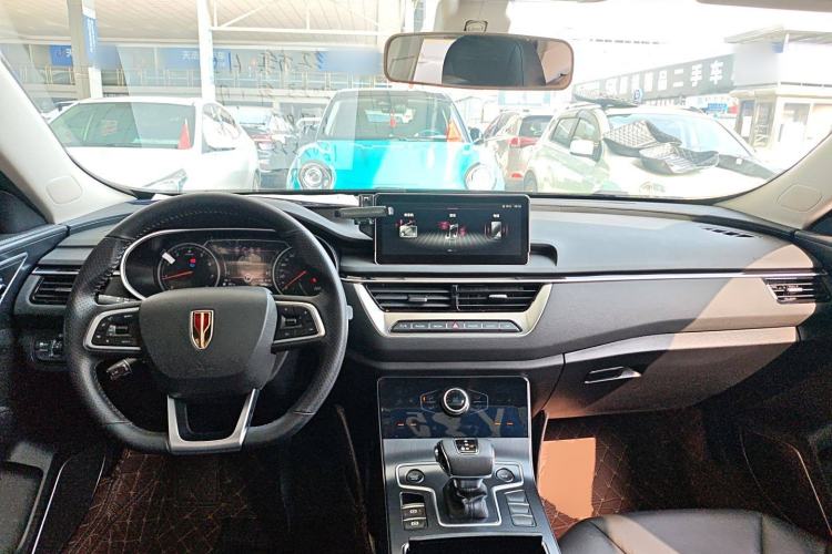 Used Hongqi H5 2022 Classic Model Facelift 1.5T DCT Qiyun Edition Center Console