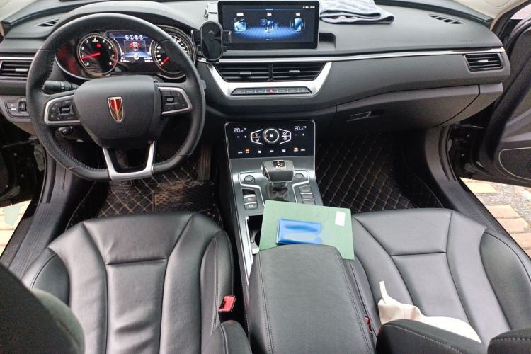 Used Hongqi H5 2022 Classic Model Facelift 1.5T DCT Qiyun Edition Center Console
