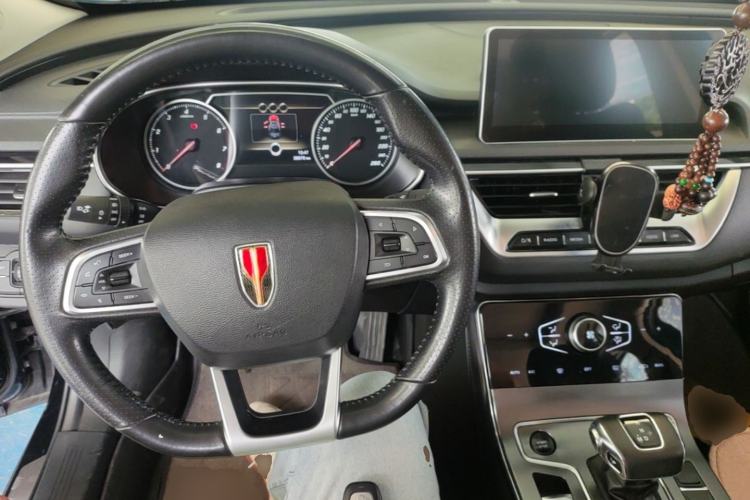 Used Hongqi H5 2022 Classic Model 1.5T DCT Flagship Edition Center Console