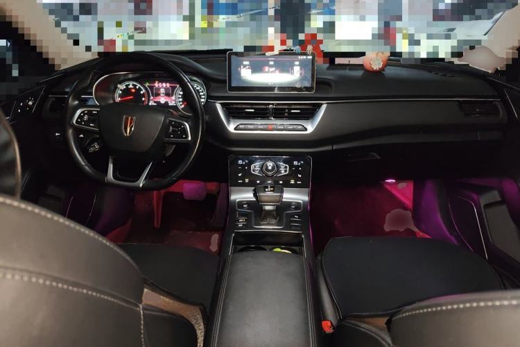 Used Hongqi H5 2022 Classic Model Facelift 1.5T DCT Qiyun Edition Center Console
