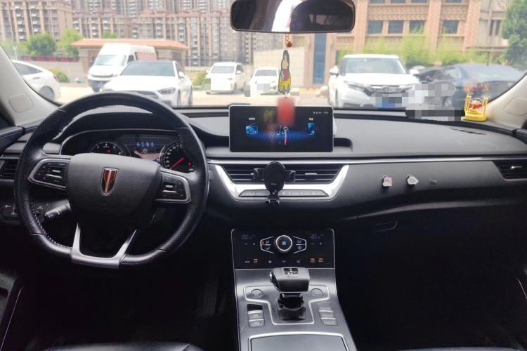 Used Hongqi H5 2022 Classic Model Facelift 1.5T DCT Qiyun Edition Center Console