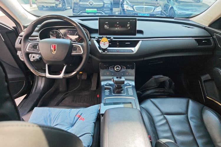 Used Hongqi H5 2022 Classic Model Facelift 1.5T DCT Qiyun Edition Center Console