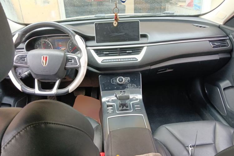 Used Hongqi H5 2022 Classic Model 1.5T DCT Flagship Edition Center Console