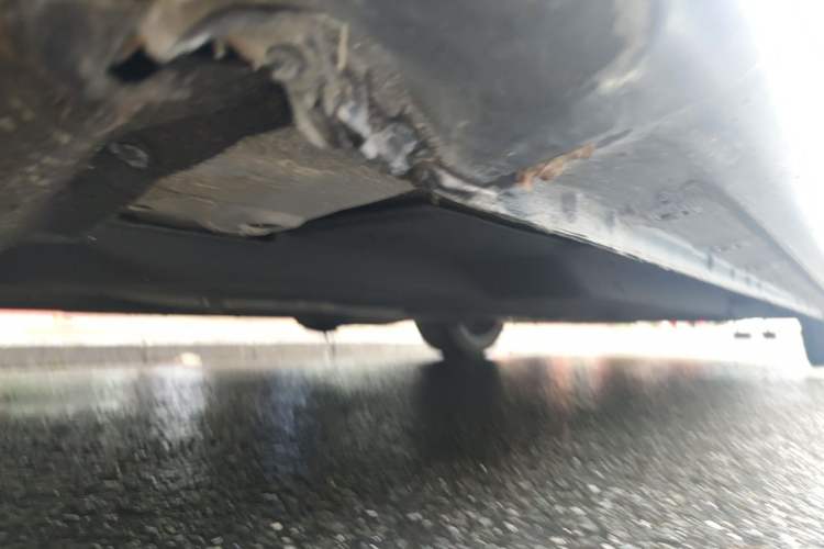 Used Hongqi H5 2022 Classic Model 1.8T Automatic Smart Connect Flagship Edition Chassis Front Left