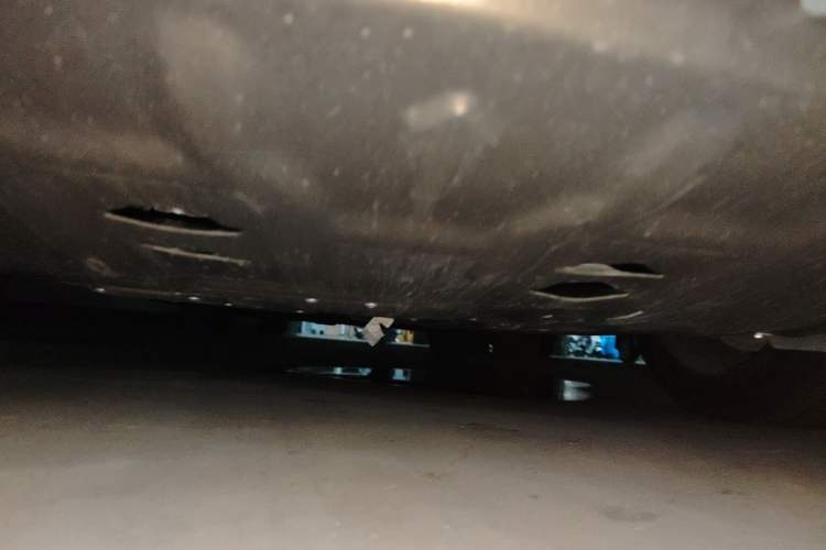 Used Hongqi H5 2022 Classic Model Facelift 1.5T DCT Qiyun Edition Chassis Front