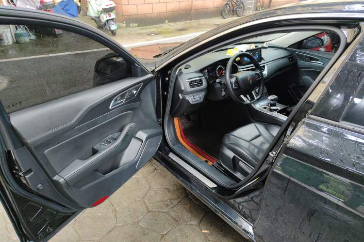 Used Hongqi H5 2022 Classic Model Facelift 1.5T DCT Qiyun Edition Driver Seat