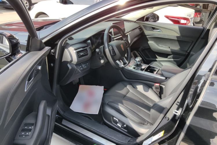 Used Hongqi H5 2022 Classic Model 1.8T Automatic Smart Connect Flagship Edition Driver Seat