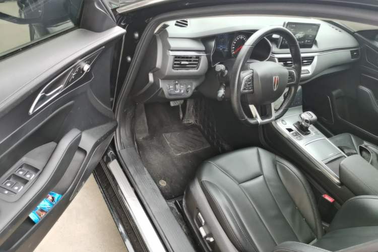 Used Hongqi H5 2022 Classic Model Facelift 1.8T Automatic Smart Connect Flagship Edition Driver Seat