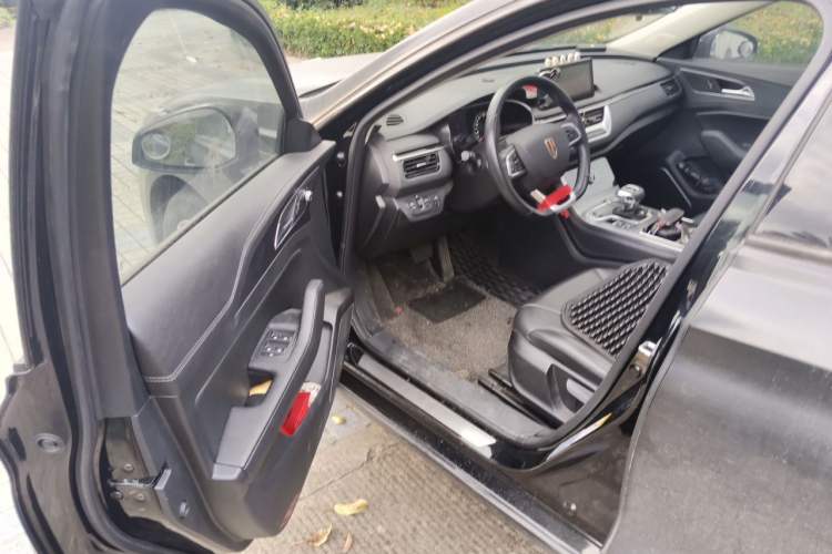 Used Hongqi H5 2022 Classic Model 1.5T DCT Flagship Edition Driver Seat