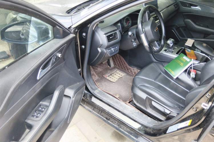 Used Hongqi H5 2022 Classic Model 1.5T DCT Flagship Edition Driver Seat