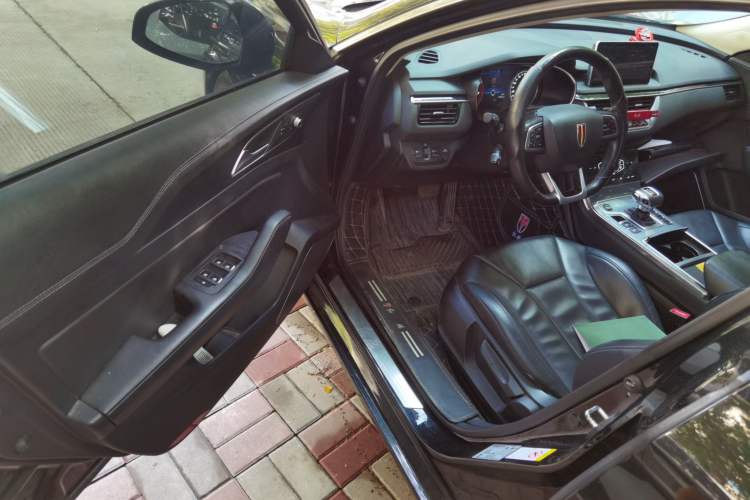 Used Hongqi H5 2022 Classic Model 1.5T DCT Flagship Edition Driver Seat