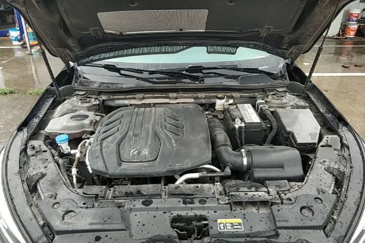 Used Hongqi H5 2022 Classic Model Facelift 1.5T DCT Qiyun Edition Engine Bay