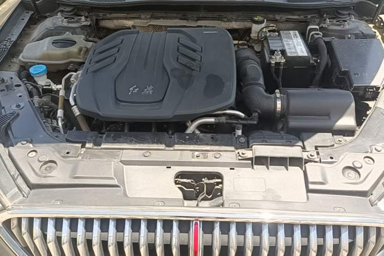 Used Hongqi H5 2022 Classic Model Facelift 1.5T DCT Qiyun Edition Engine Bay