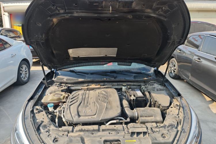 Used Hongqi H5 2022 Classic Model Facelift 1.5T DCT Qiyun Edition Engine Bay