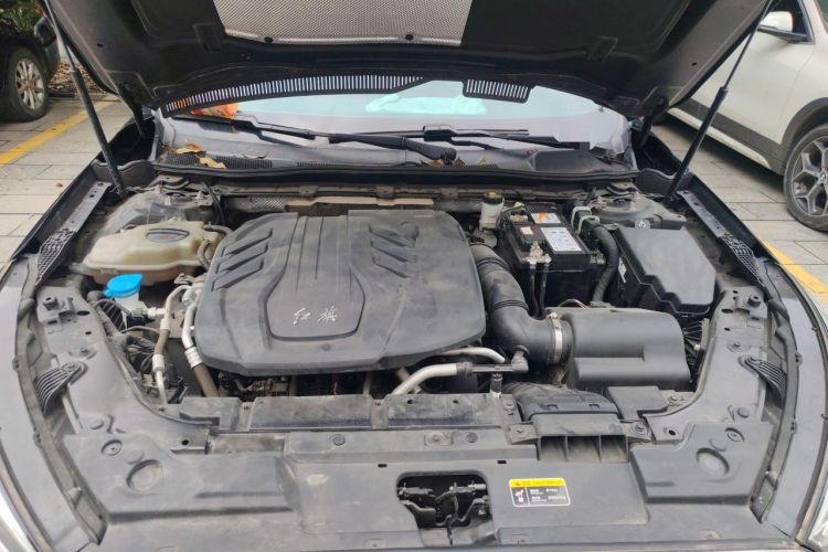 Used Hongqi H5 2022 Classic Model Facelift 1.5T DCT Qiyun Edition Engine Bay