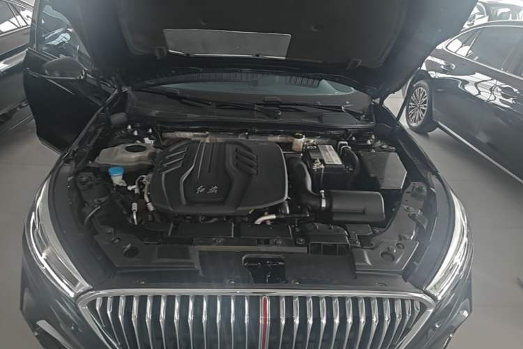 Used Hongqi H5 2022 Classic Model Facelift 1.8T Automatic Smart Connect Flagship Edition Engine Bay