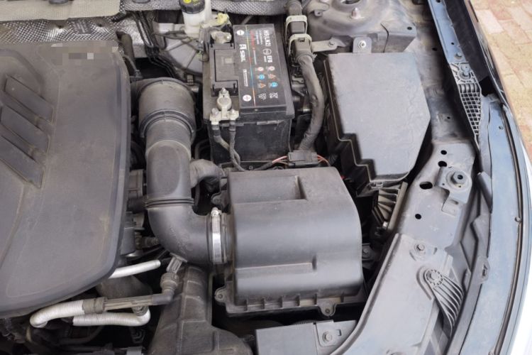 Used Hongqi H5 2022 Classic Model Facelift 1.5T DCT Qiyun Edition Engine Bay Left