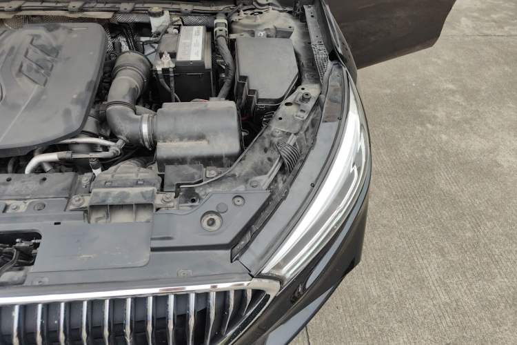 Used Hongqi H5 2022 Classic Model Facelift 1.5T DCT Qiyun Edition Engine Bay Left