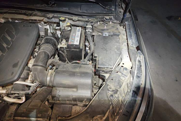 Used Hongqi H5 2022 Classic Model Facelift 1.5T DCT Qiyun Edition Engine Bay Left