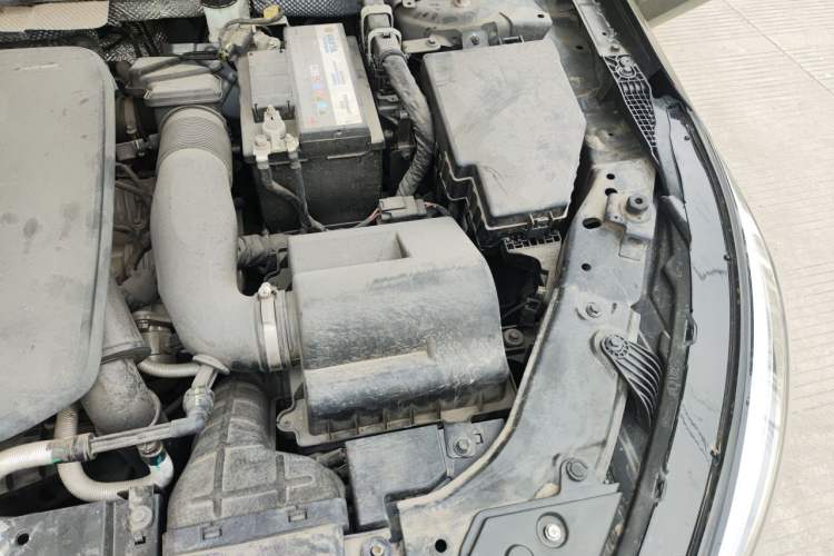 Used Hongqi H5 2022 Classic Model Facelift 1.8T Automatic Smart Connect Flagship Edition Engine Bay Left