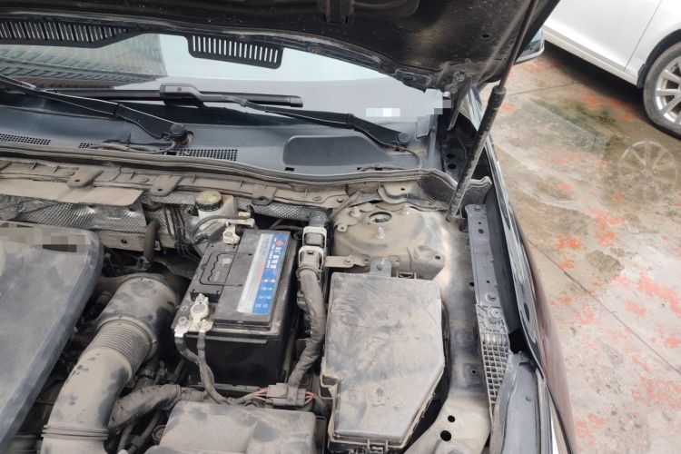 Used Hongqi H5 2022 Classic Model Facelift 1.5T DCT Qiyun Edition Engine Bay Left